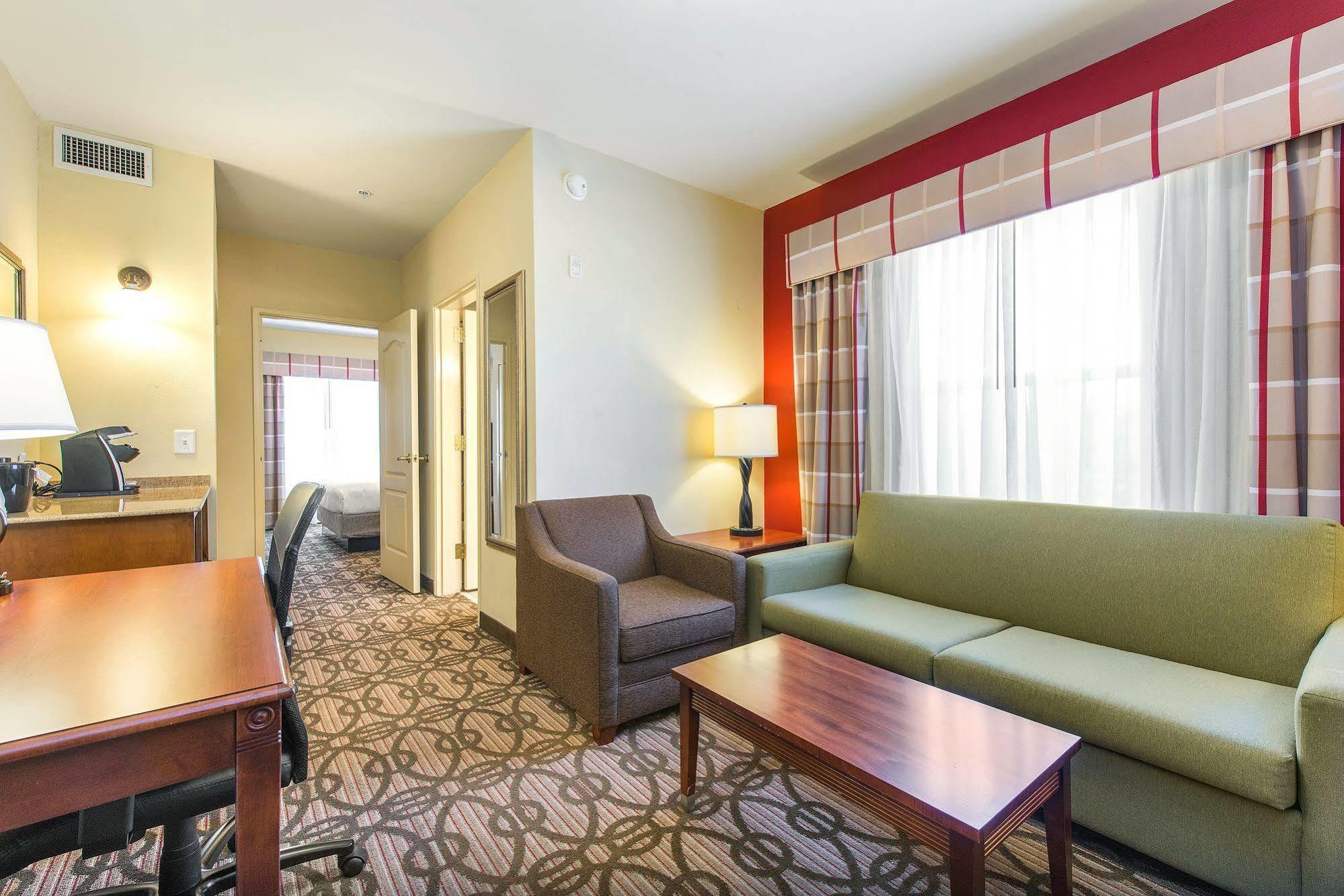 Holiday Inn Express Hotel & Suites Lagrange I-85 By Ihg Exterior foto